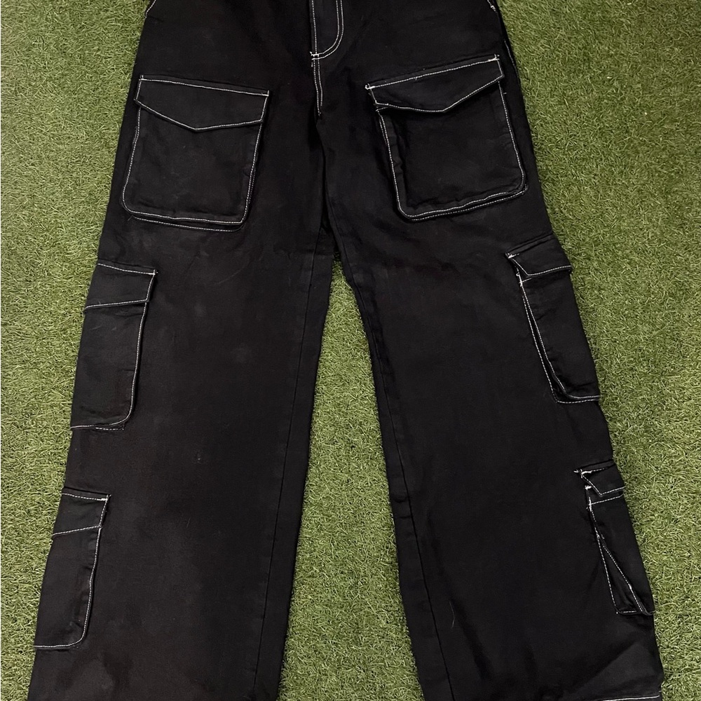 Zara Men's Dark Cargo Pants with Stitch Detail